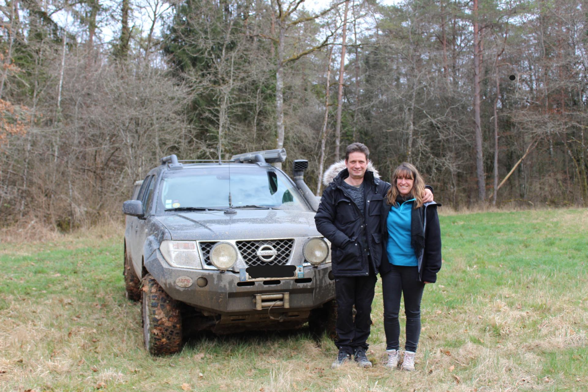 Fabrice tresorier du club addictiontt et son 4x4